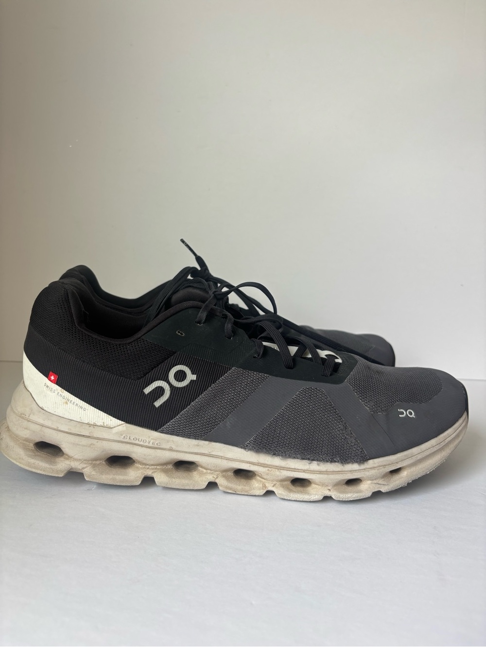 Men's On Cloudrunner Eclipse/Frost Size 12 Black Gray Running Shoes
